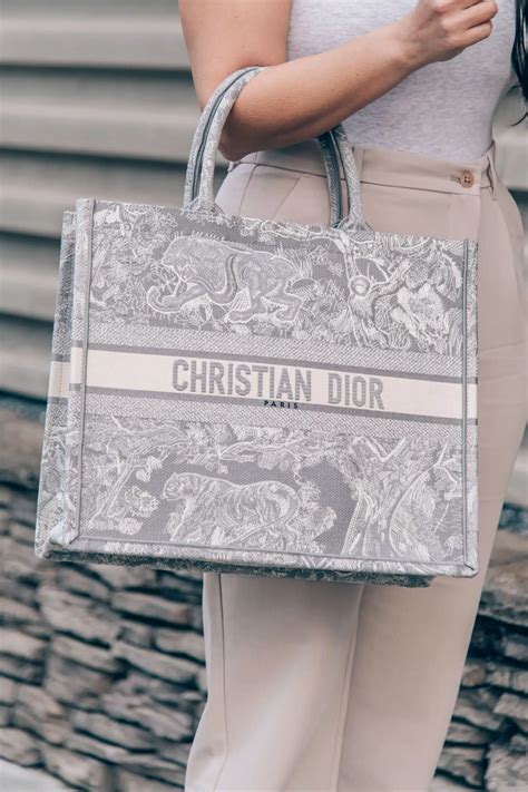 dior beach bag dupe|christian dior tote bag copy.